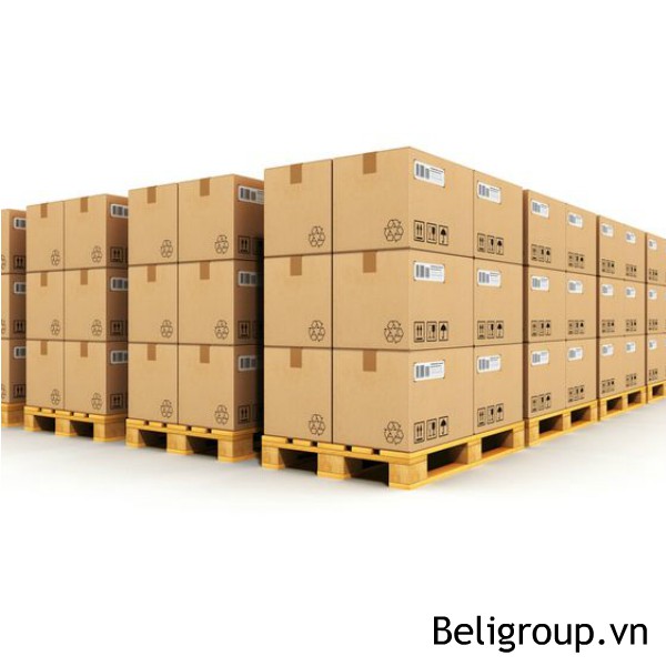 kho hàng kê bằng pallet gỗ