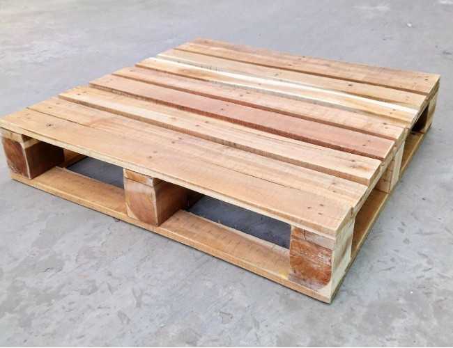 mua pallet gỗ làm nội thất